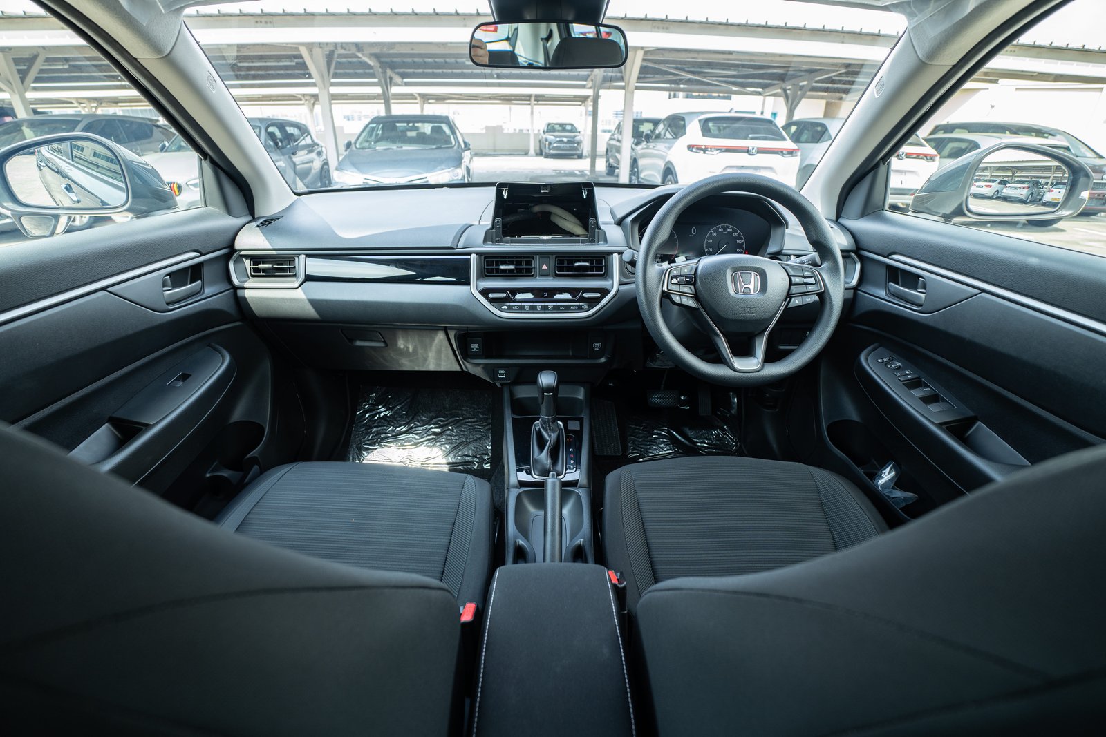 Honda WR-V 1.5X photo 6